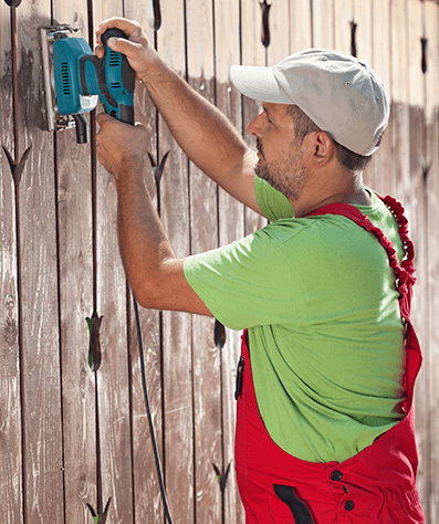 deck-and-fence-fence-painting-2